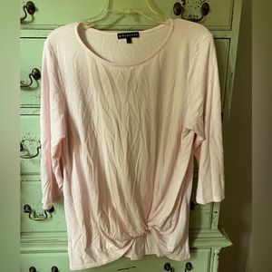 Light pink 3/4 sleeve knitted front shirt
